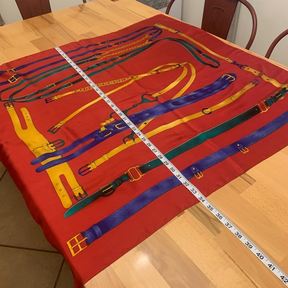 Vintage Echo by Talbots 100% silk belts scarf size 36X34 inches - Picture 6 of 9